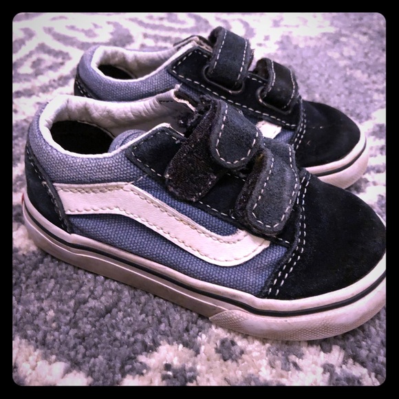 baby vans size 6